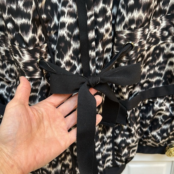 Tahari Leopard Print Vest - Picture 7 of 10